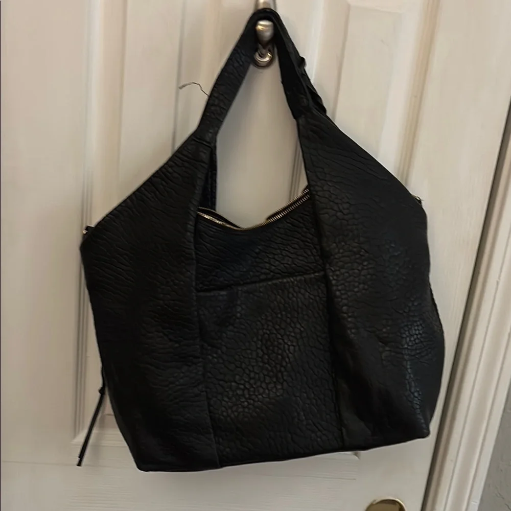 Black Textured Women's Bag - Picture 2 of 5